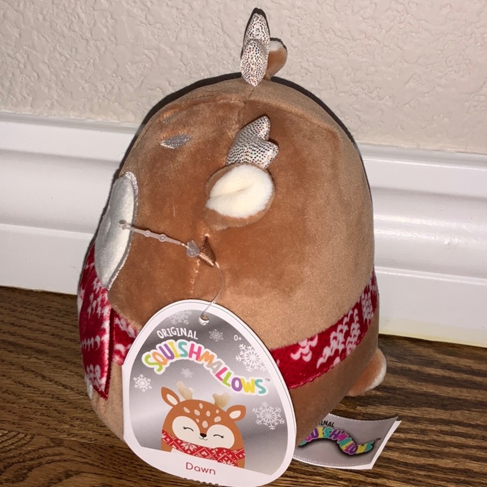 Dawn The Fawn Reindeer Deer Squishmallow with Red Christmas Holiday Scarf New 5” - Picture 2 of 8